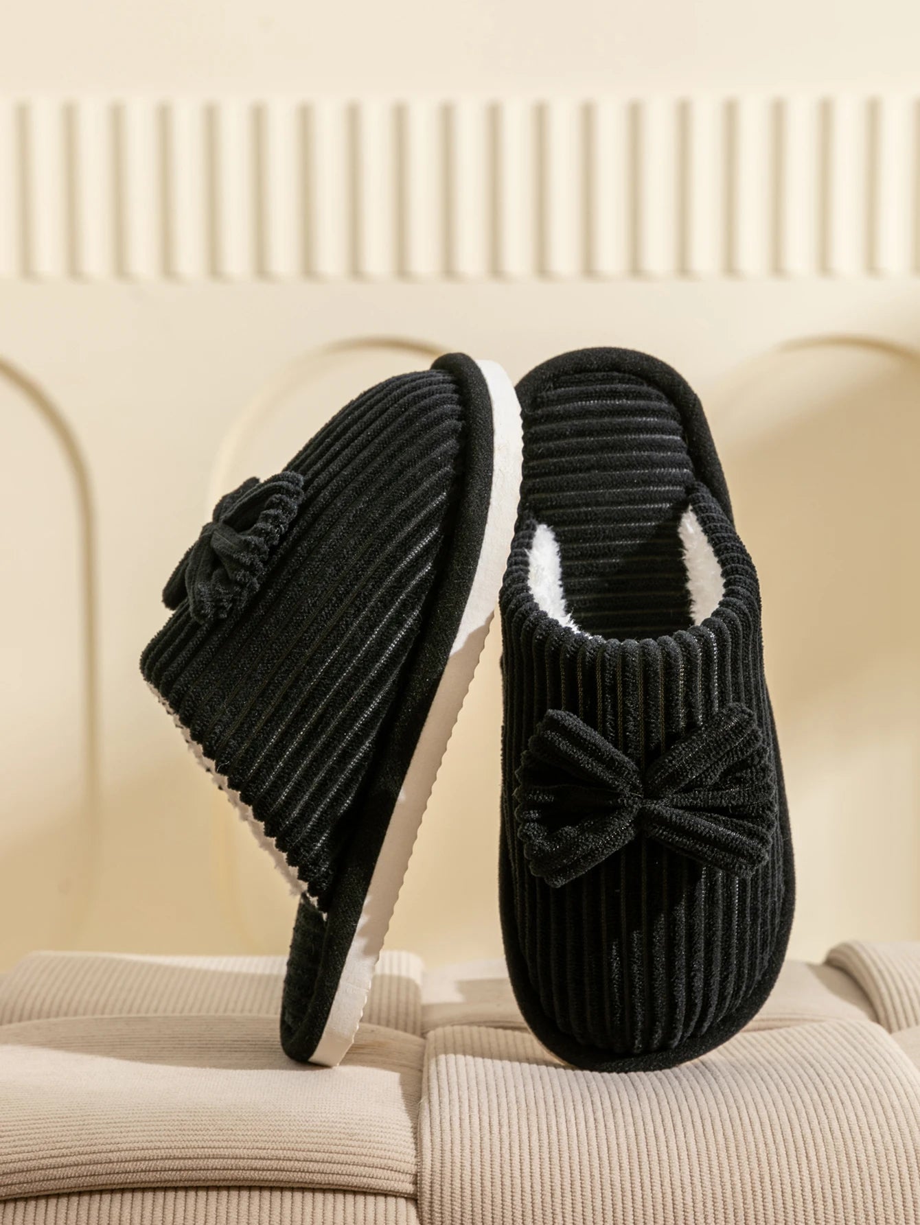Womens Plush Bow Slippers