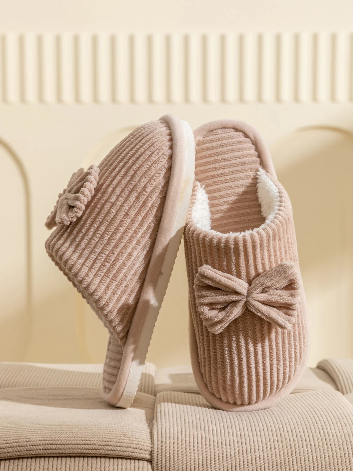 Womens Plush Bow Slippers