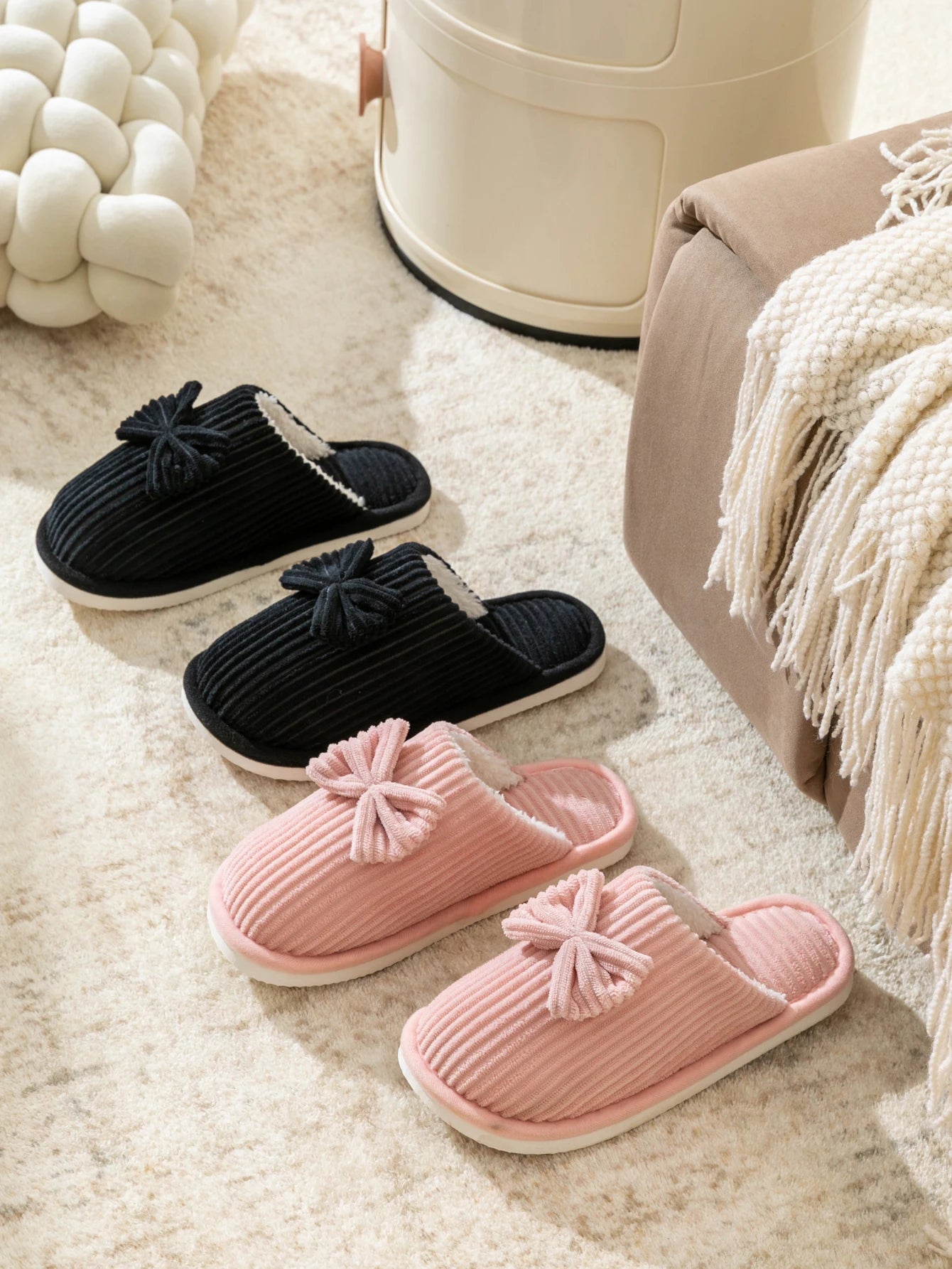 Womens Plush Bow Slippers