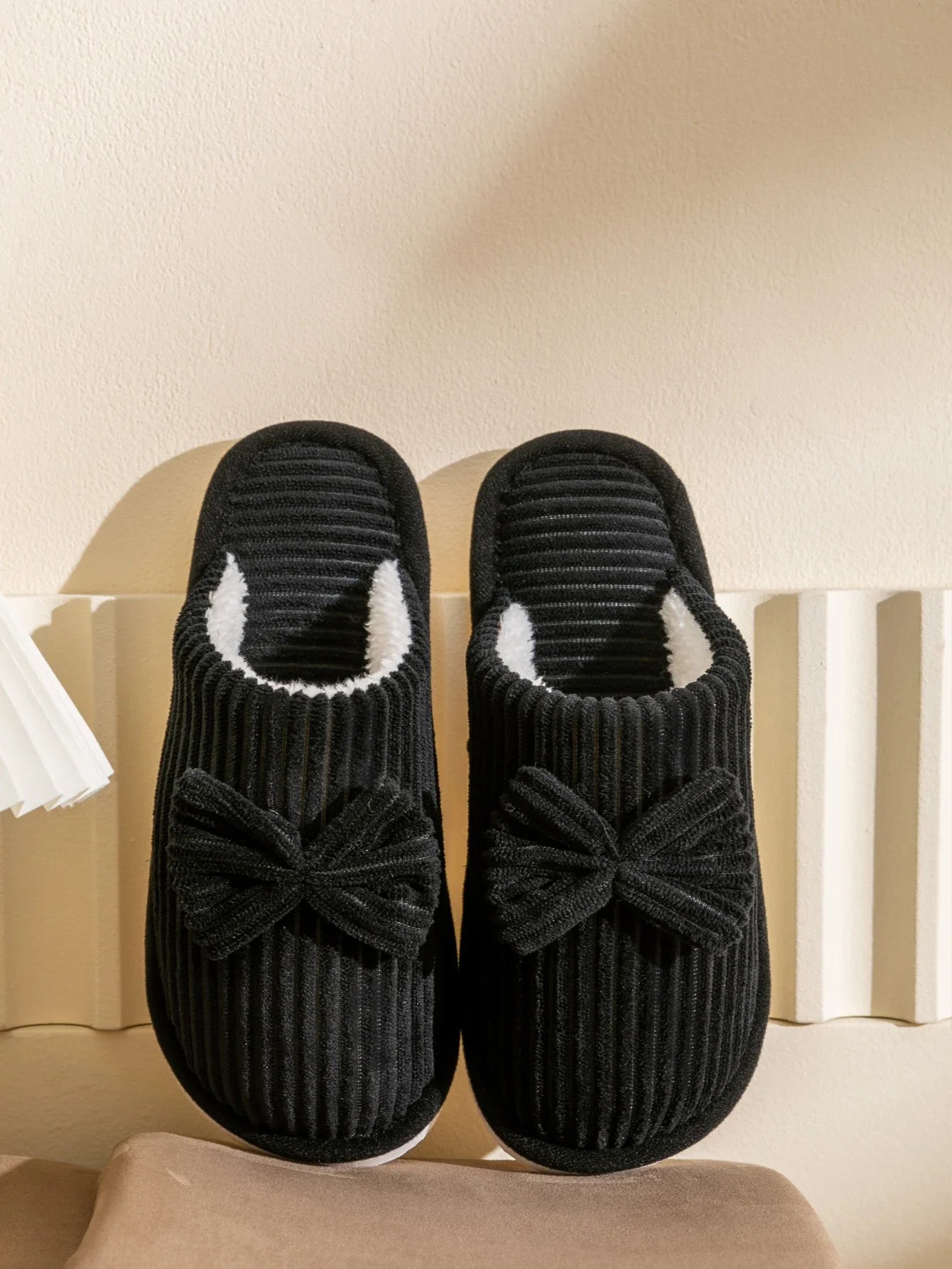 Womens Plush Bow Slippers